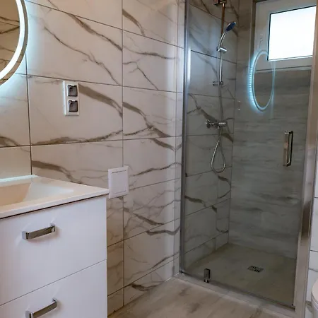 Lodge Plazowa Zatoka Basen&jacuzzi
