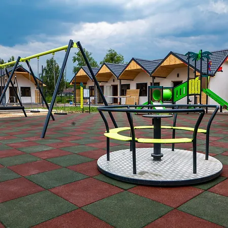 Plazowa Zatoka Basen&jacuzzi Lodge Mielenko