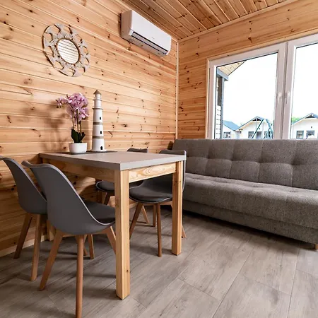 Plazowa Zatoka Basen&jacuzzi Lodge Mielenko