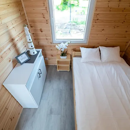 Plazowa Zatoka Basen&jacuzzi Lodge Mielenko