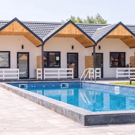 Lodge Plazowa Zatoka Basen&jacuzzi *